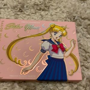 New in box sailor moon colourpop